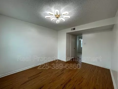 1511 Cristy Dr #E, Baton Rouge, LA 70815