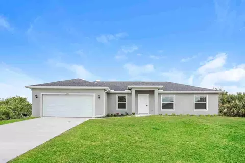 10394 Carnegie Ave, Englewood, FL 34224