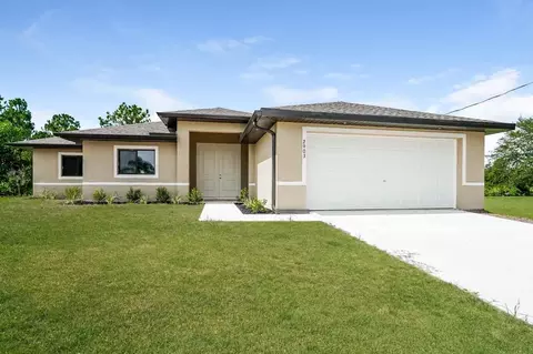 2903 53rd St W, Lehigh Acres, FL 33971