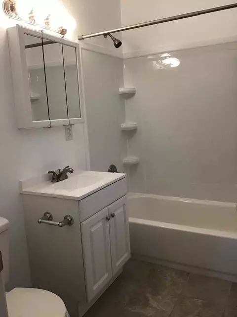 9587 Red Arrow Hwy, Bridgman, MI 49106