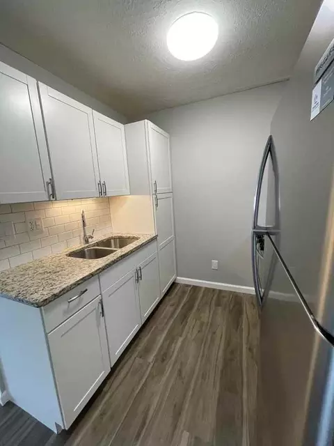 9587 Red Arrow Hwy, Bridgman, MI 49106