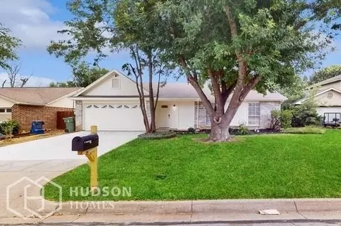 13 Atlanta Ct, Mansfield, TX 76063