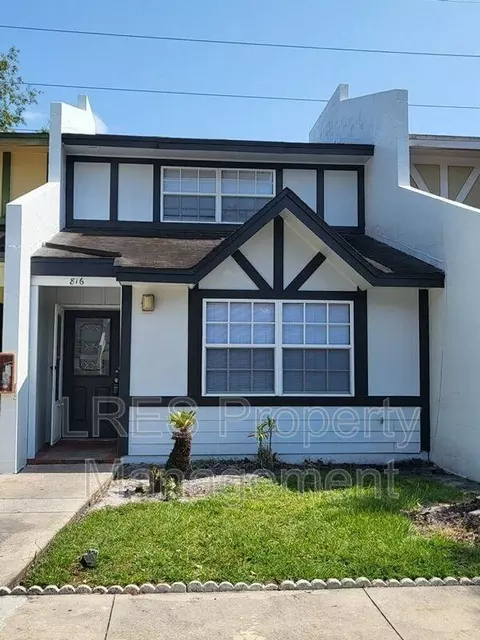 816 W 25th St, Sanford, FL 32771