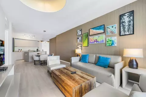 4111 S Ocean Dr, Hollywood, FL 33019