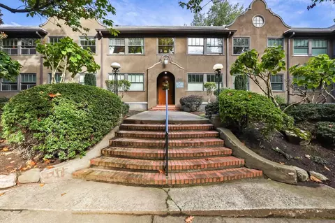 612 NW 20th 1955 Nw Hoyt, Portland, OR 97209