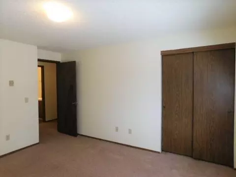 410 SE 7th Ave, Mill City, OR 97360 photo 8