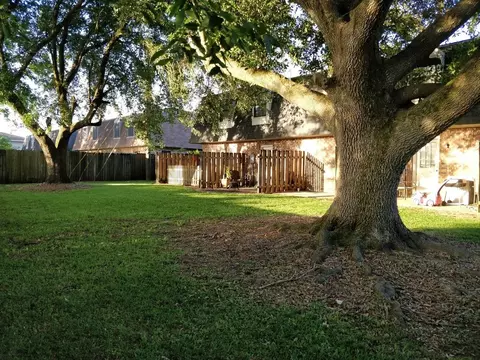 502 Chemin Metairie Rd, Youngsville, LA 70592