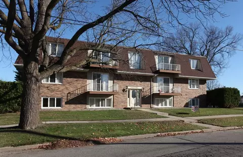 1209 Degroff St 1210 Weinert Ct, Grand Ledge, MI 48837