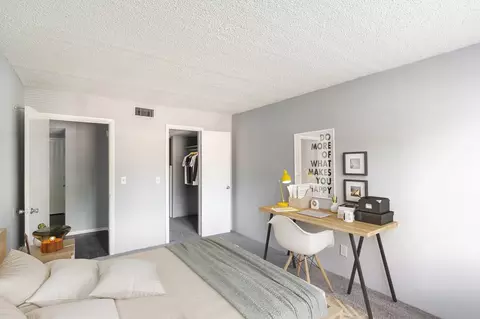 11311 N 22nd St, Tampa, FL 33612 photo 3