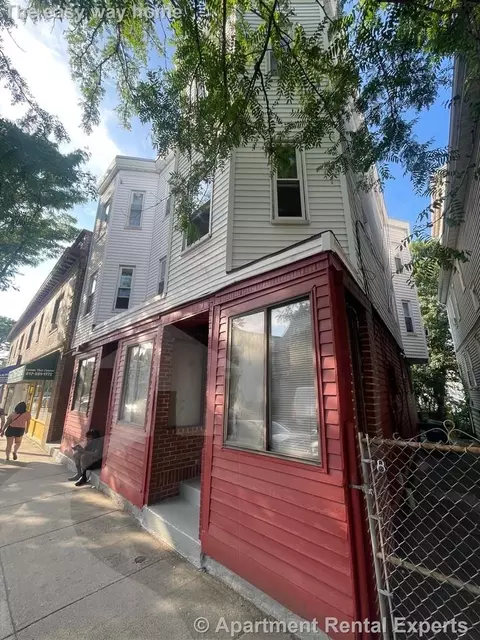 213 Highland Ave # a, Somerville, MA 02143