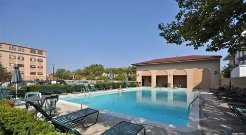 185 W Park Ave #410, Long Beach, NY 11561