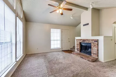 113 Peachtree Ct #A, Kennedale, TX 76060