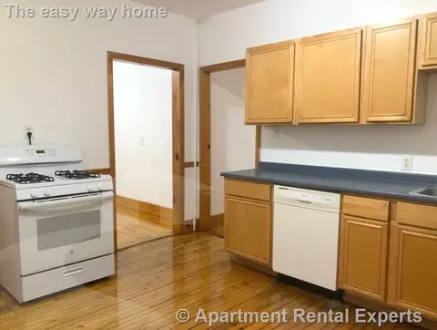 189 Lowell St #1, Somerville, MA 02144