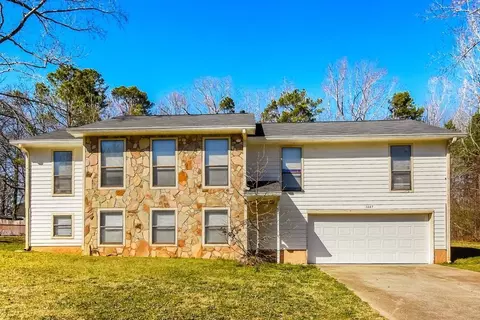 1447 Glynn Oaks Cir SW, Marietta, GA 30008