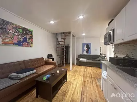 161 E 107th St, New York, NY 10029