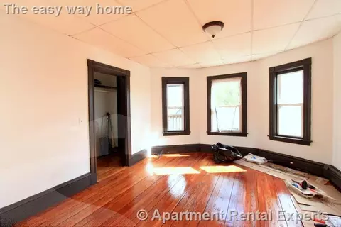 53 Hinckley St #3, Somerville, MA 02145