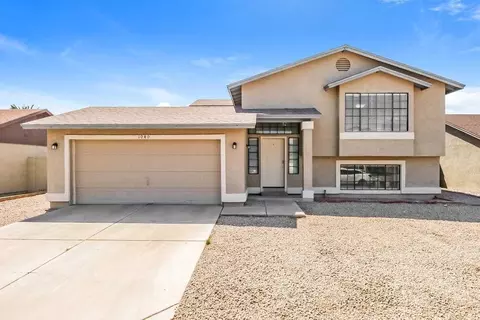 1040 N Palm St, Gilbert, AZ 85234
