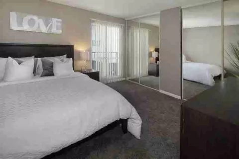 2130 W Crescent Ave, Anaheim, CA 92801