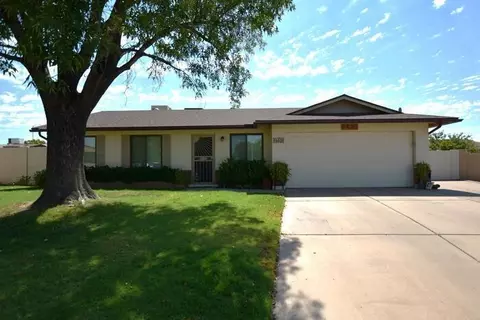 6620 E Fairfield Cir, Mesa, AZ 85205