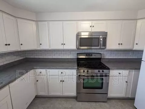 1583 Breining St, Pittsburgh, PA 15226