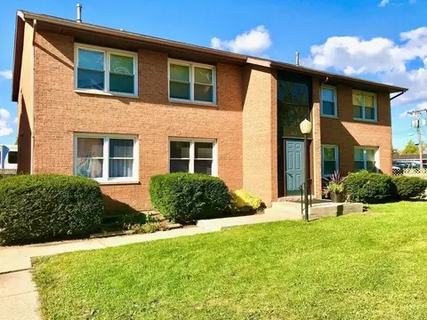 352 Mayfield Ave #B, Valparaiso, IN 46383