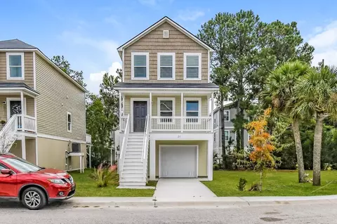 25 Bay Breeze Ln, Beaufort, SC 29907