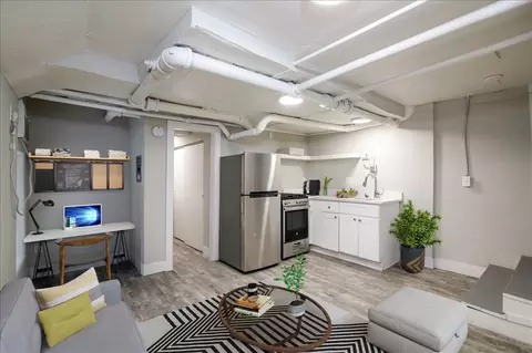 1075 N Clarkson St #15, Denver, CO 80218