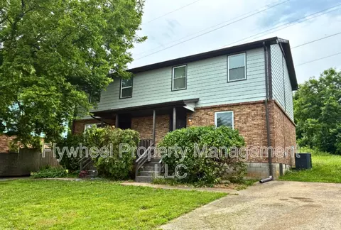 780 Garrison Dr, Nashville, TN 37207