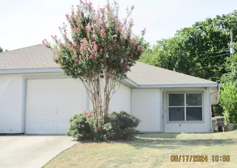 8123 Marydean Ave, Fort Worth, TX 76116