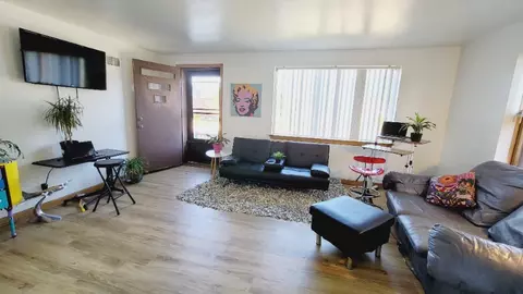 3401 S Howell Ave #2-4, Milwaukee, WI 53207