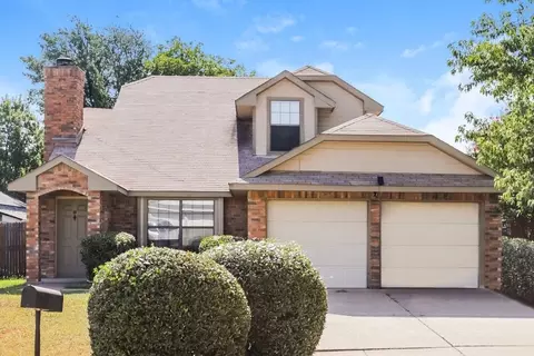5517 Silver Maple Dr, Arlington, TX 76018