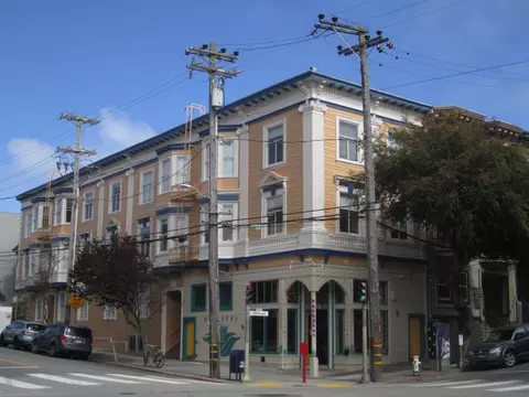 495 Frederick St #1, San Francisco, CA 94117