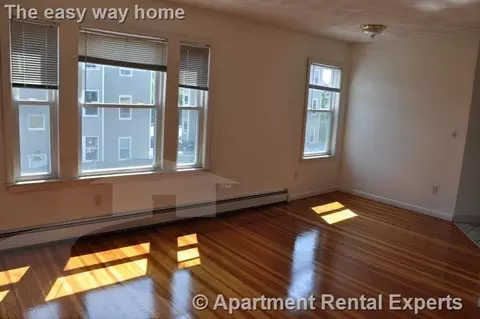 8 Pearl St #2, Medford, MA 02155