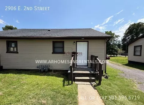 2906 E 2nd St, North Little Rock, AR 72114
