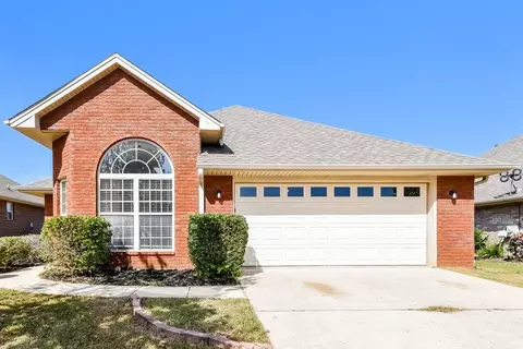 2067 Edgewood Dr, Moody, AL 35004