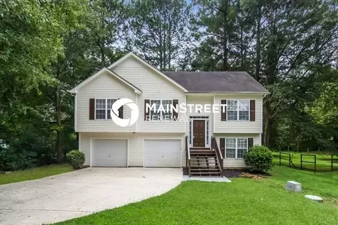 308 Barr Cir, Rex, GA 30273