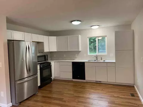 793 Robertson Dr, Brighton, MI 48116