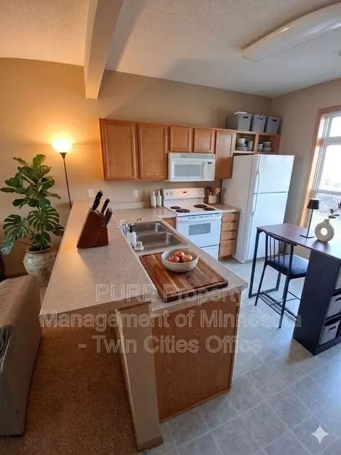 18 Hope Cir, Hudson, WI 54016