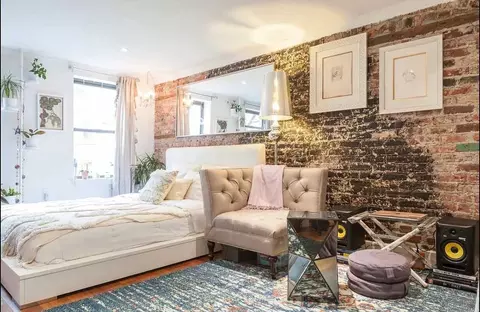 120 E 4th St #2D, New York, NY 10003