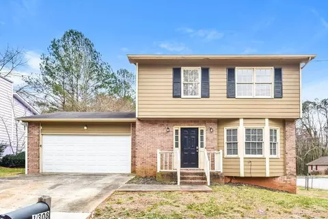 1308 Autumn Hill Ln, Stone Mountain, GA 30083