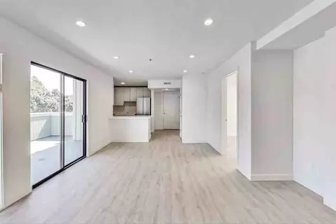 95 41st St #402, Oakland, CA 94611