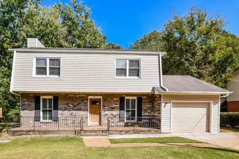1541 Cedargate Cir, Birmingham, AL 35235