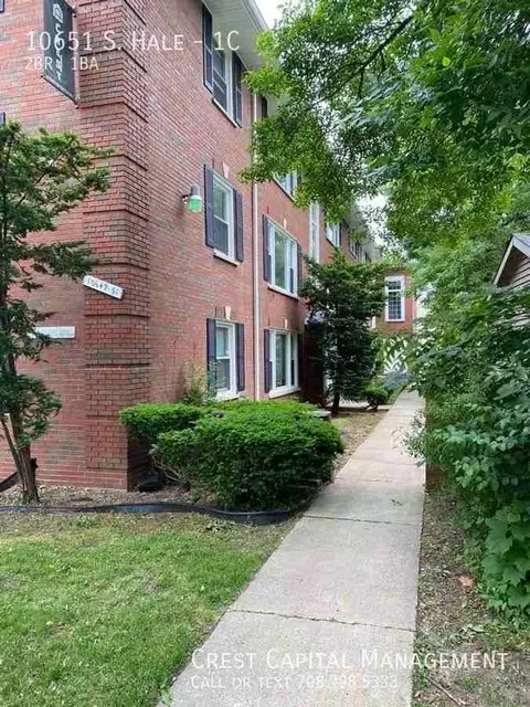 10649 S Hale Ave #3A, Chicago, IL 60643