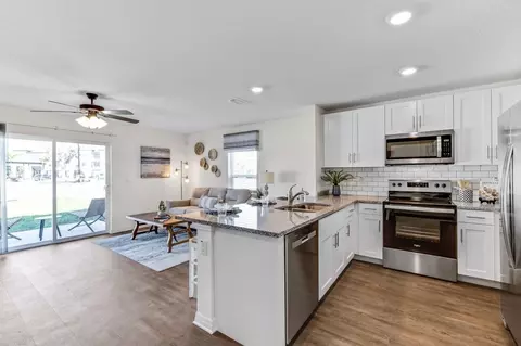 32237 Tripp St, Tampa-st. Petersburg, FL 33545