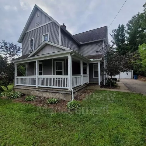 714 4 Mile Rd NW #1, Walker, MI 49544