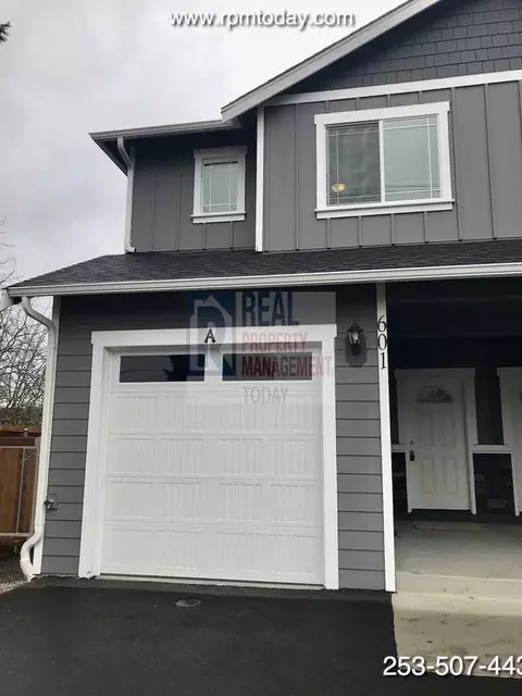 601 5th St SW #A, Puyallup, WA 98371