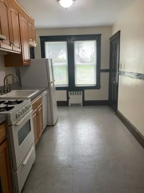 3 Vine Ave #3, Quincy, MA 02169