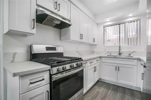 1030 N Orange Grove Ave, West Hollywood, CA 90046