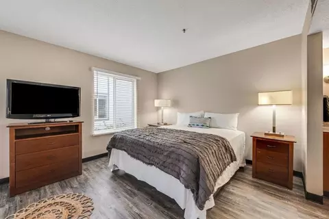 8503 N Tryon St, Charlotte, NC 28262