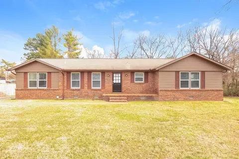 2406 Hillmont Dr, Murfreesboro, TN 37129